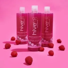 Hive Of Beauty Lychee & Raspberry Drizzle Manicure/Pedicure Soak 400ml