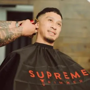 Supreme Trimmer Barber Cape - Red Logo