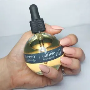 Cuccio Revitalising Cuticle Oil Peach & Vanilla 75ml